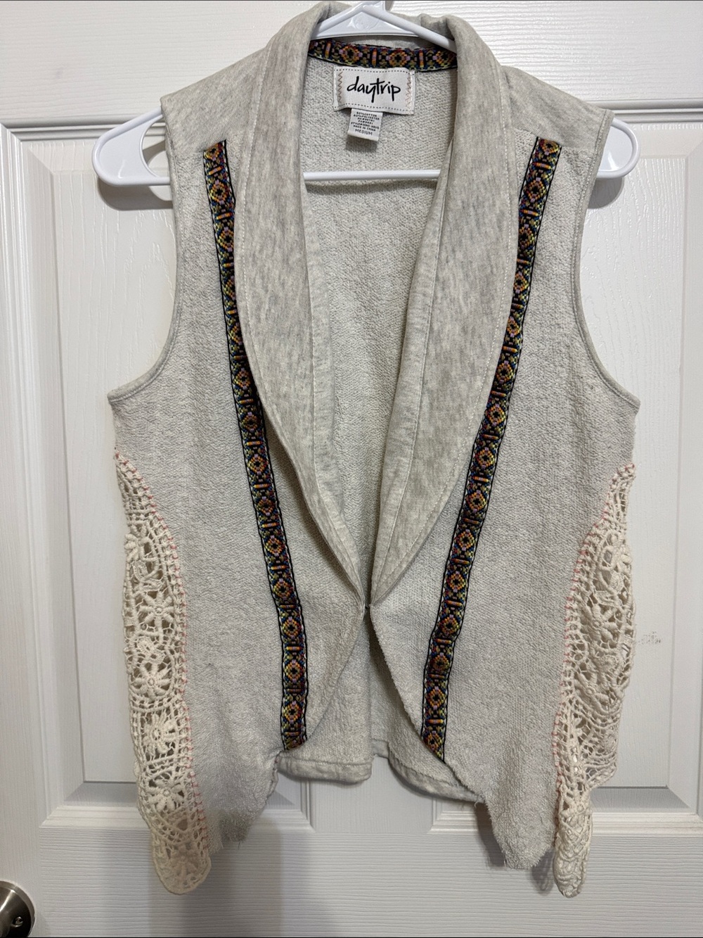 Daytrip Cream Crochet-Panel Open Front Vest with Multicolor Trim